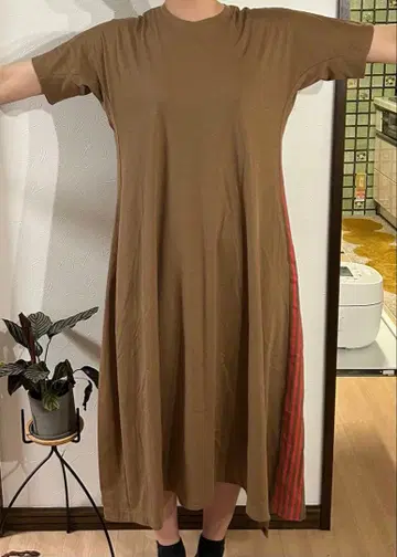 히로코코시노 반팔 원피스 브라운