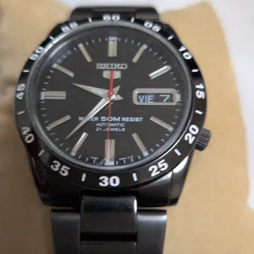 SEIKO 5 자동 와인딩 손목시계 블랙 컨디션 최상!