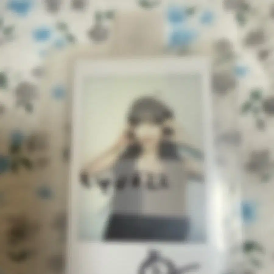 Shop artms polaroid on Bunjang Global Site - No more Korean account!