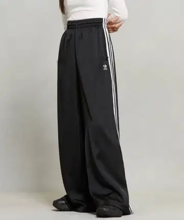 adidas 새틴 와이드 배럴 레그 트랙 팬츠 블랙 M 사이즈