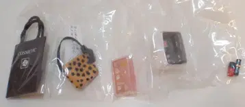 리멘트 백화점 쇼핑 1F 화장품 판매대