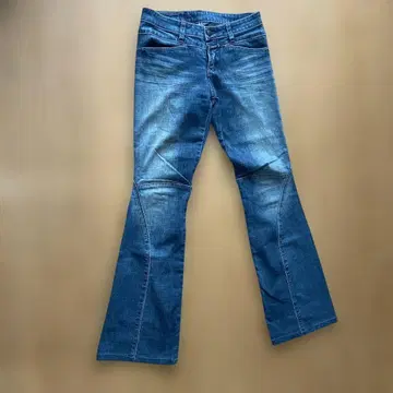마리떼 프랑소와 저버 플레어 데님 부츠컷 청바지