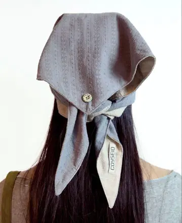 COYSEIO BUTTON REVERSIBLE SCARF 스카프