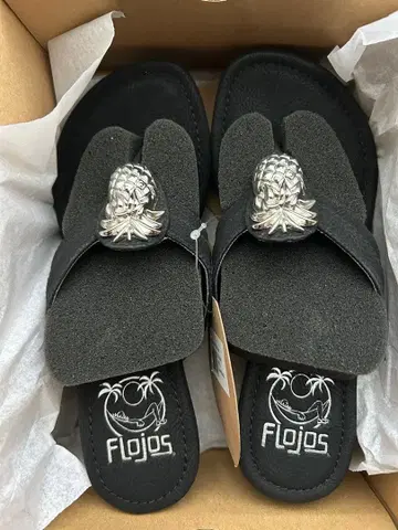 Flojos 통굽 샌들 파인애플 모티브 블랙