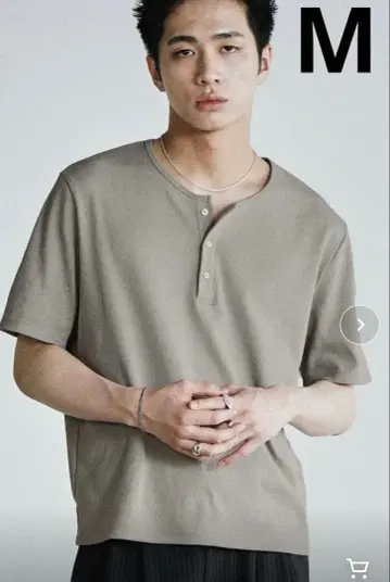 M 그레이 리파인드 립 스트레치 헨리 티