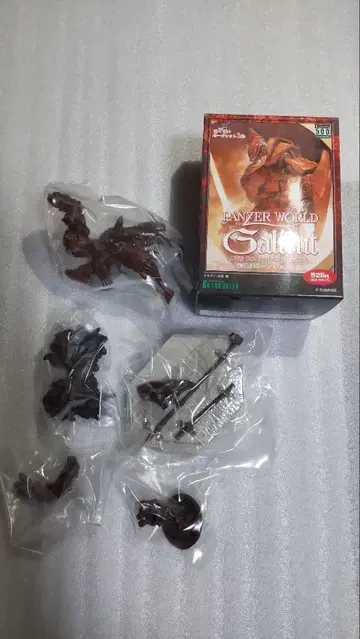 코토부키야 원코인 피규어 기갑계 가리안 인마병(창) 발굴 컬러 새상품