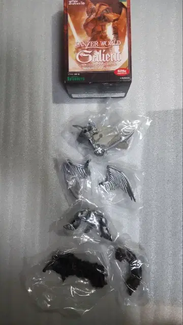 코토부키야 원코인 피규어 기갑계 가리안 비갑병 풀컬러 미개봉 새상품