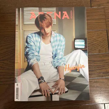 ARENA HOMME+ 현진 표지 증정 포함