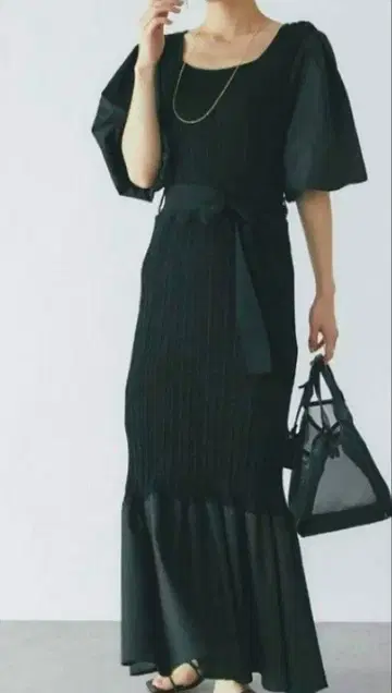 La boutique BonBon 라 부티크 리브 원피스