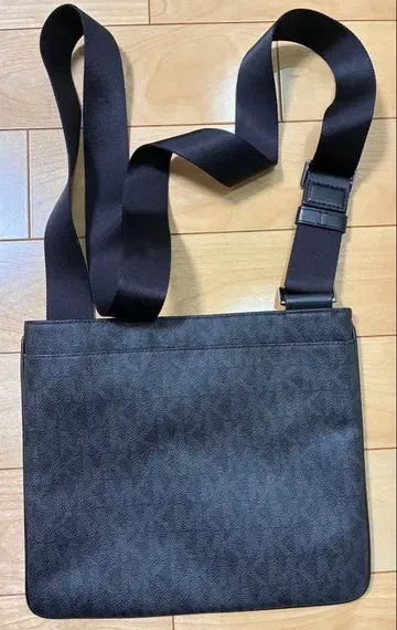 MICHAEL KORS 숄더백 블랙