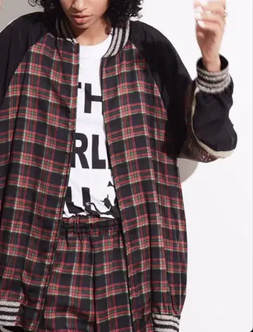 26SS Share Spirit 스카잔