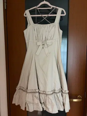 빅토리안 메이든 노블 새틴 마리 로즈 드레스 쿠라로리