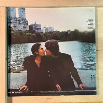John Lennon & Yoko Ono Milk And Honey LP | 브랜드 중고거래 플랫폼