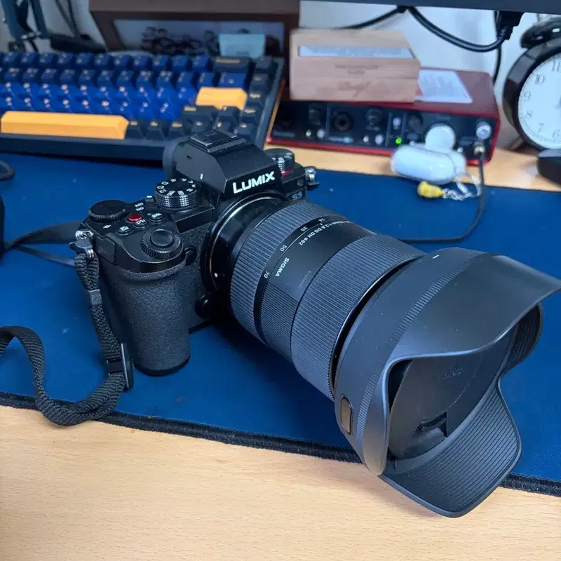 루믹스 S5, 시그마 24-70F2.8 (시계륵)
