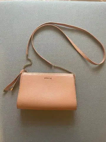 FURLA 체인 숄더백 더스티 핑크 사선 크로스백