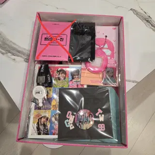 트와이스 TWICE-ZINE 4기 공식 팬클럽 키트 세트(포카 제외) | 포스터