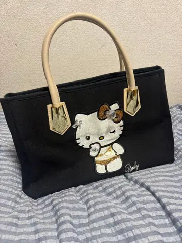 Rady 헬로키티 콜라보 토트백 블랙