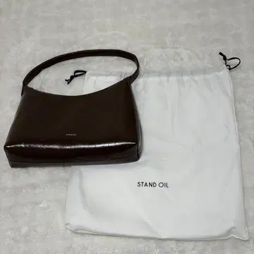 STAND OIL 플럼프 백 브라운