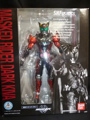 반다이 S.H.Figuarts 가면라이더 다크 키바