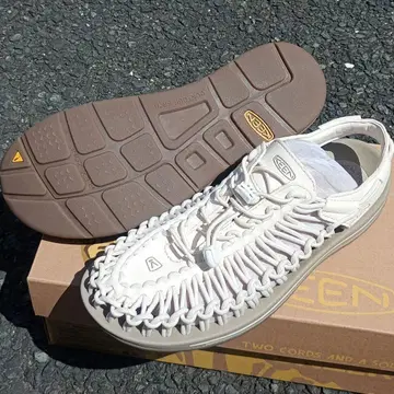 KEEN UNEEK 스포츠 샌들 27.5cm