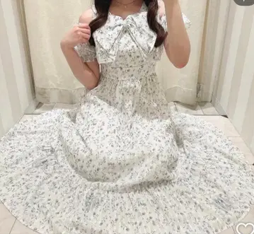 evelyn 리본 오프숄더 롱 원피스