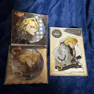 Dr.STONE 스탠리 아크릴 스탠드 캔뱃지 빈티지 금박