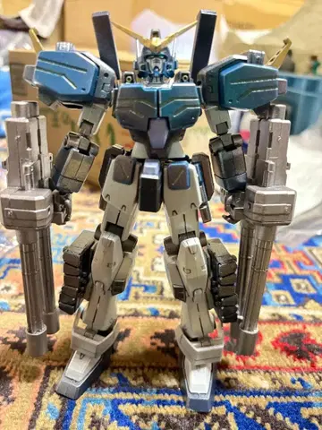 건담 프라모델 HG 1/100 건담 헤비암즈 커스텀 전체 도색 완성품