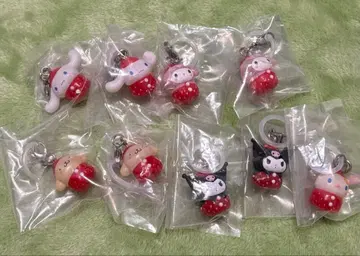 산리오 딸기 메지루시 액세서리 가챠