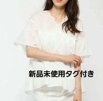 [사만사 모스2] 택 포함 미사용 새상품 스캘럽 블라우스