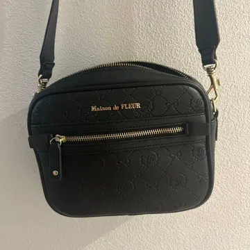 Maison de FLEUR 숄더백 블랙