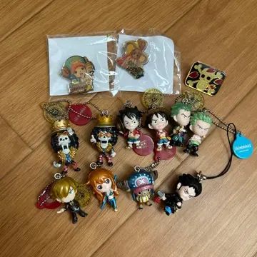 ONEPIECE 키링 핀 배지 묶음 판매 익명 배송 한정품 포함!!