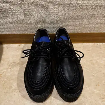 요스케 통굽 레이스업 라바솔 스니커즈
