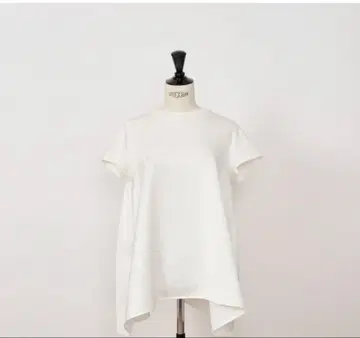 주말 한정 가격 HEVE 레이디버그 상의 화이트 미사용 새상품