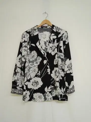 LEONARD FASHION 레오나르 패션 칸칸 소재 자켓