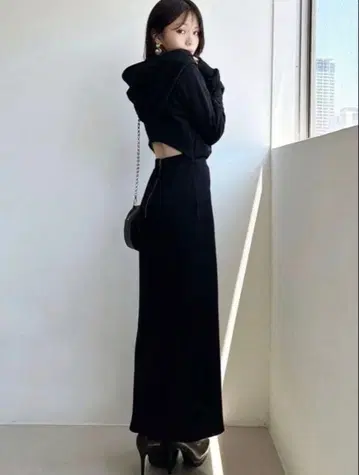 백 오픈 후디 타이트 스커트 셋업