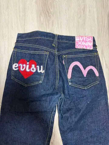 [ 새상품급 ] 에비수 돈나 핑크 카모메 하트 자수 셀비치 데님