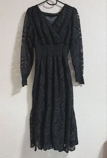 전체 레이스 시에나 원피스 블랙