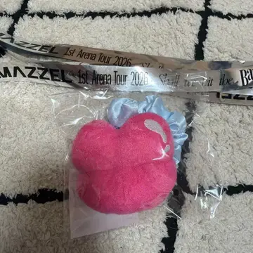 MAZZEL NAOYA 나오야 멘프로 입술과 스크런치