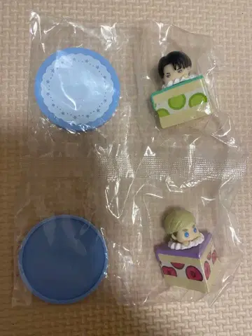 진격의 거인 리바이 엘빈 푸치버스 케이크 피규어 가챠