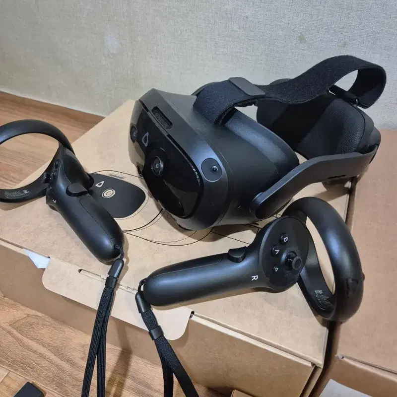 VRChat 페이셜 트래킹 가능 바이브 포커스 비전 풀세트