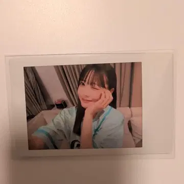 사쿠라이 유이 유니폼 의상 프린트 폴라로이드