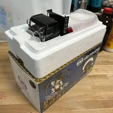 가격 인하 UD TRUCKS 1/43 퀀 트럭 미니카 새상품급