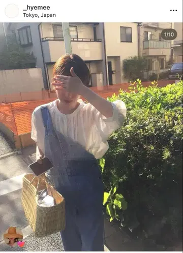 로베르티 블라우스 온스 리본빗 아모멘토