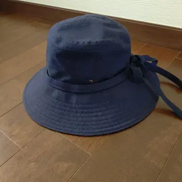 헬렌 카민스키 네이비 리본 햇