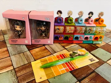 TinyTAN 피규어 2개, PVC PEN, 캡슐 토이 5종 세트 BTS