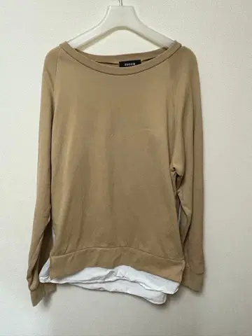 zucca 주카 레이어드 스타일 맨투맨 베이지