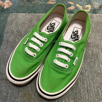 VANS 오센틱 그린 캔버스 스니커즈