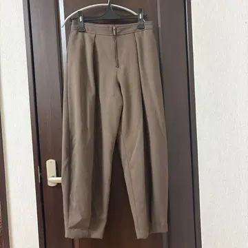 ZARA 턱 슬랙스 XS 사이즈