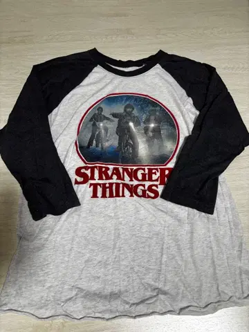 Stranger Things 래글런 7부 소매 티셔츠 L 사이즈