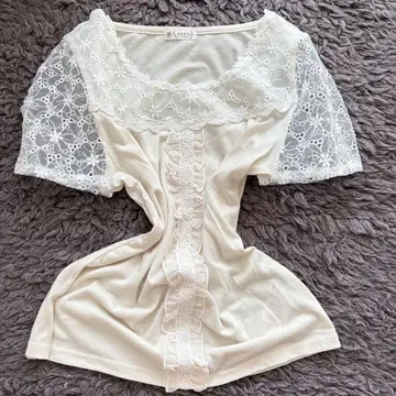 axes femme 반팔 레이스 발레코어 공주풍 y2k